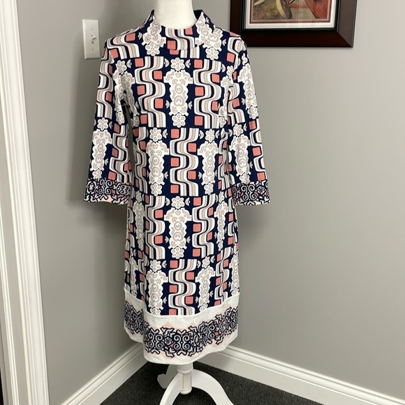 J. McLaughlin Dresses & Skirts - J.McLaughlin Mock Neck Shift Dress Womens Size Medium Catalina Cloth